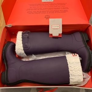 New Hunter Women's Original Tall Snow Boot With Socks - Dark Plum
